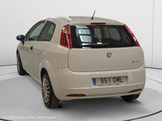 Fiat Punto 1.2 8V Active - Pamplona