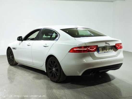 Jaguar XE Pure - Pamplona