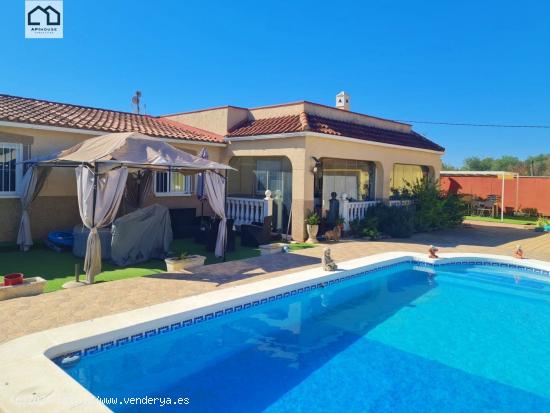 APIHOUSE VENDE ACOGEDOR CHALET INDIVIDUAL EN FORTUNA. PRECIO 249.000€ - MURCIA