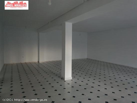 Alquiler Local Comercial en Benijofar de 160 mtros. - ALICANTE