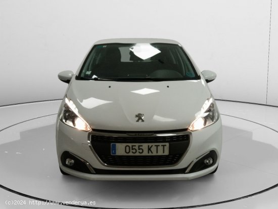 Peugeot 208 Signature - San Sebastian