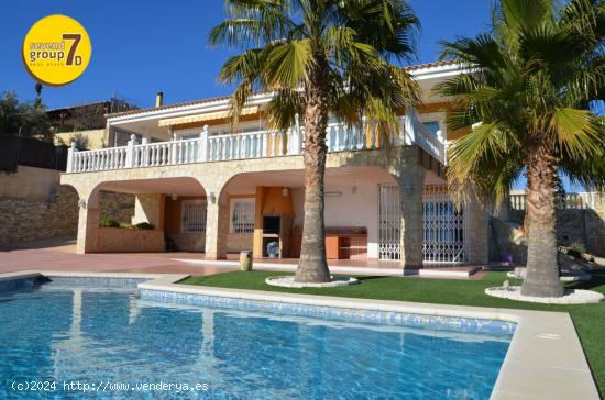 SE VENDE CHALET DE CUATRO DORMITORIOS EN SAN JUAN. SEVEND GROUP.COM - ALICANTE