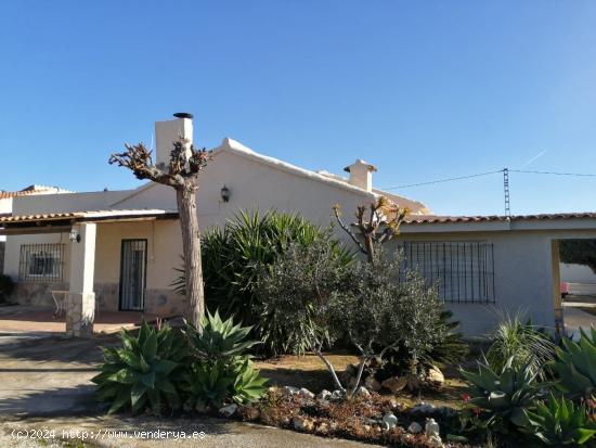 SE VENDE CHALET EN EL MORALET SIETE  HABITACIONES SEVEND GROUP.COM - ALICANTE