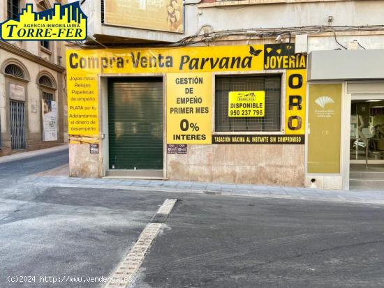  LOCAL COMERCIAL EN PLAZA DEL MONTE - ALMERIA 