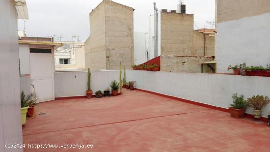 CASA CON LOCAL - ALICANTE