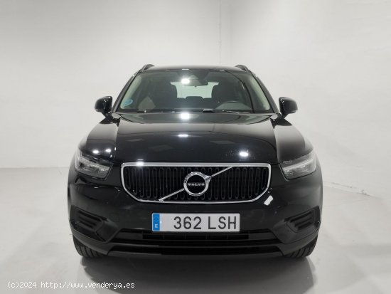 Volvo XC40 Momentum Core 2WD - Alcalá de Guadaira