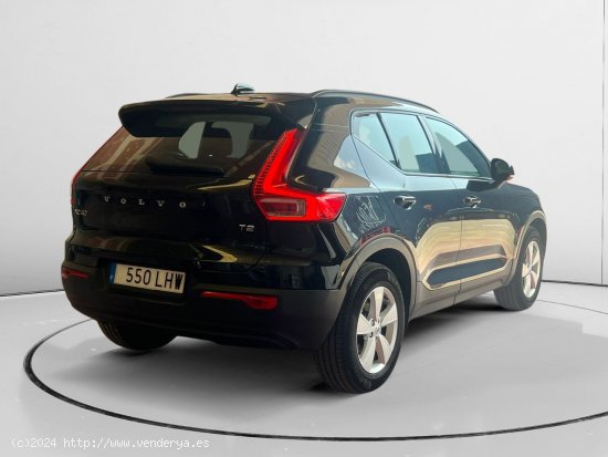 Volvo XC40 Momentum Core 2WD - Girona