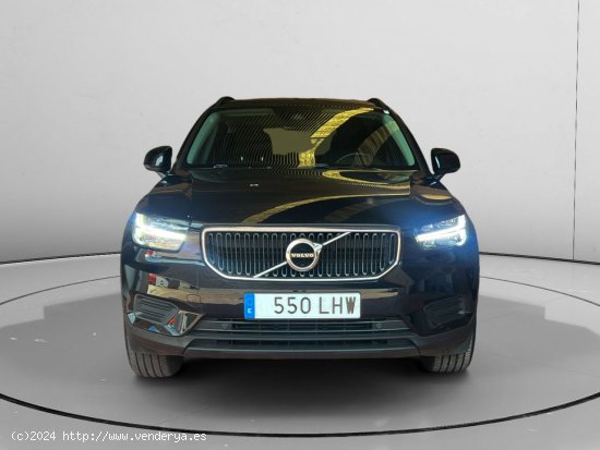 Volvo XC40 Momentum Core 2WD - Girona