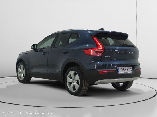 Volvo XC40 Momentum Pro 2WD - Alcalá de Guadaira