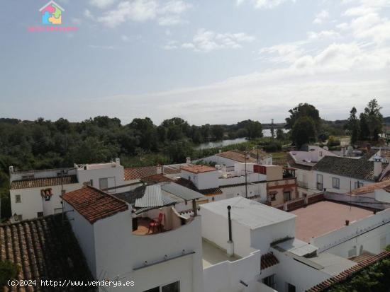  Se vende casa en zona baja de Guadiaro - CADIZ 