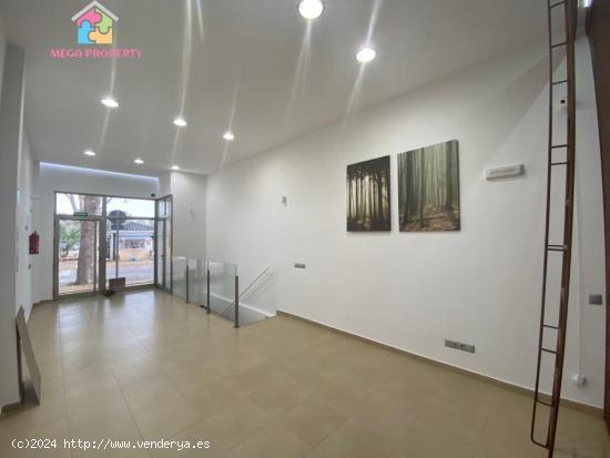 Se vende magnífico local comercial con plaza de garaje en Guadiaro. - CADIZ