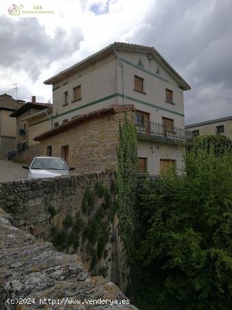 Se vende casa con terreno en LA PUEBLA DE ARGANZON (BURGOS). SAR VIVIENDA VITORIA. - BURGOS