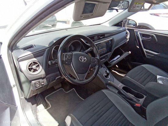 Toyota Auris 1.8 140H Hybrid Active (Business Plus) - Alcorcon