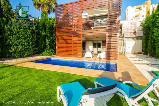 VILLA CON PISCINA PRIVADA EN ALQUILER VACACIONAL - MURCIA