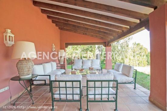 Finca de 13000m2 en Denia - ALICANTE