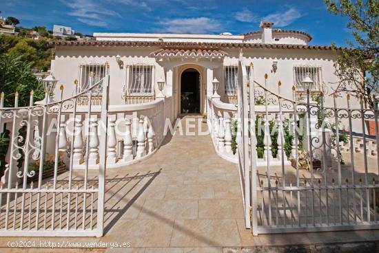 EXCLUSIVO CHALET EN DENIA MONTGÓ - ALICANTE