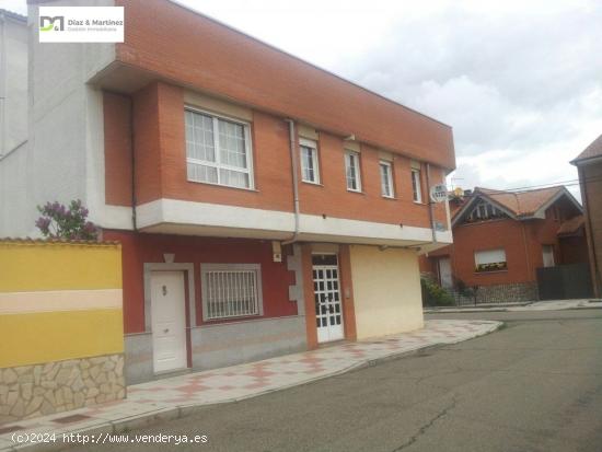 SE VENDE APARTAMENTO EN ARMUNIA PUEBLO - LEON