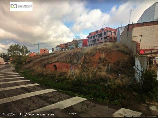  SE VENDE SOLAR URBANO EN LA VIRGEN DEL CAMINO - LEON 