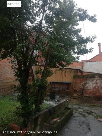 CASA PARA REHABILITAR PROXIMA A LA IGLESIA DE LAS VENTAS - LEON