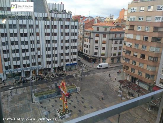  PISO  EN LA PLAZA DE LAS CORTES - LEON 