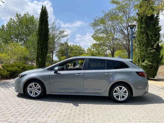 Toyota Corolla Touring Sports Business Plus e-CVT 125H 1.8 122cv. *IVA deducible* *2020* *Nacional* 