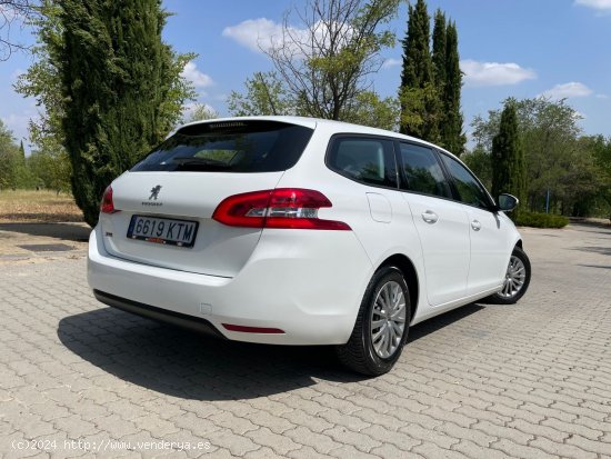 Peugeot 308 SW Business Line 1.5 HDi 100cv 6 vel. *IVA deducible* *2019* *Nacional* *141€/mes* - M