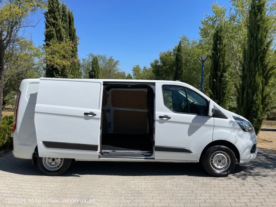 Ford Transit Custom 130cv L2 MHEV - Madrid