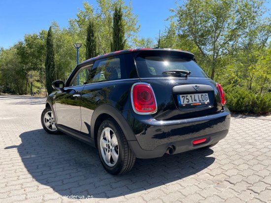 MINI One D 1.5 95cv 6 vel. *IVA deducible* *153.000 km* *12-2019* *Nacional* *187€/mes* - Madrid