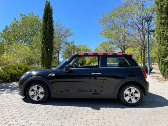 MINI One D 1.5 95cv 6 vel. *IVA deducible* *153.000 km* *12-2019* *Nacional* *187€/mes* - Madrid