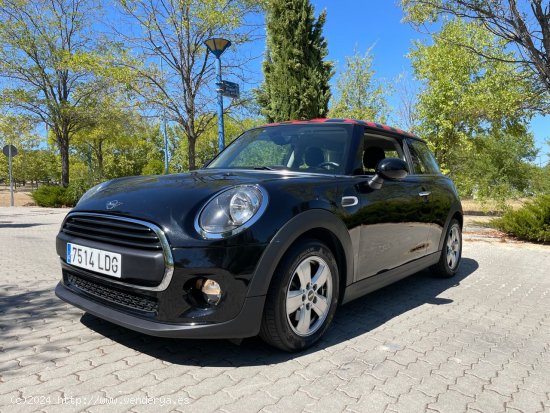 MINI One D 1.5 95cv 6 vel. *IVA deducible* *153.000 km* *12-2019* *Nacional* *187€/mes* - Madrid