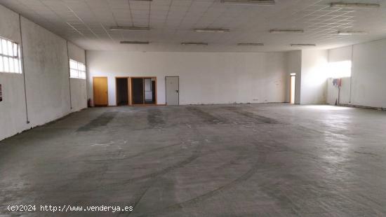 SE VENDE NAVE INDUSTRIAL EN SAN MARCOS, SANTIAGO - A CORUÑA