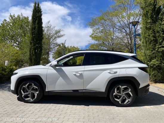 Hyundai Tucson Tecno Sky Auto 4x4 1.6 TGDI PHEV 265cv. *IVA deducible* *Año 2021* *Nacional* - Madr