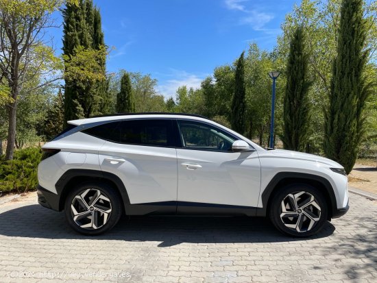 Hyundai Tucson Tecno Sky Auto 4x4 1.6 TGDI PHEV 265cv. *IVA deducible* *Año 2021* *Nacional* - Madr