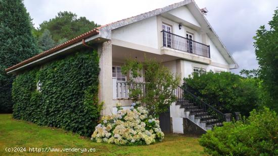  CHALET EN VENTA EN BRIÓN - A CORUÑA 