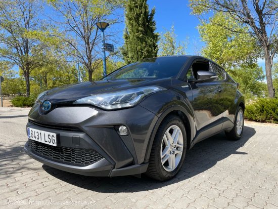 Toyota C-HR Active 125H 1.8 122cv. *IVA deducible* *Modelo nuevo* *144.000 km* *Año 2021* *Nacional