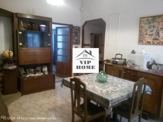 SE VENDE CASA PARA INVERSORES EN ZONA FERIA - ALBACETE