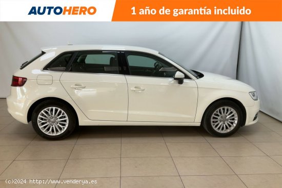 Audi A3 2.0 TDI Ambiente - 