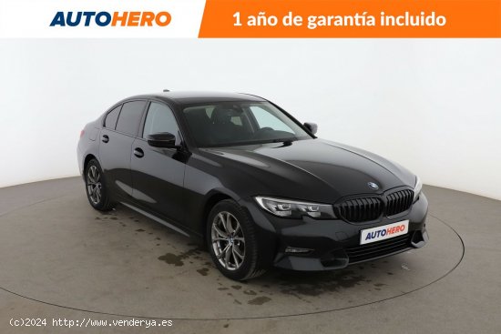 BMW Serie 3 318d Sport Line - 