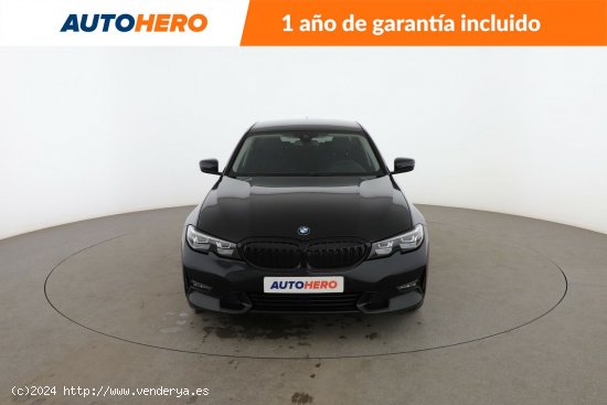 BMW Serie 3 318d Sport Line - 