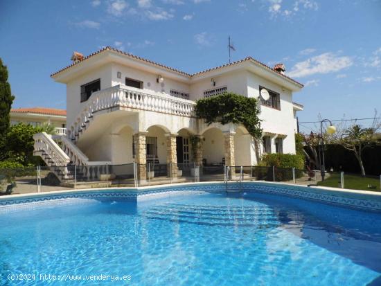 Chalet con 1000m de parcela en Serramar - TARRAGONA