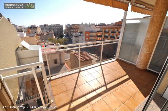 Ático dúplex de 3 habitaciones con vistas al mar - TARRAGONA