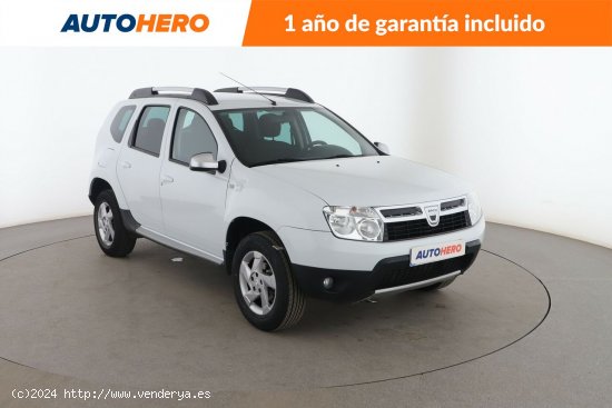 Dacia Duster 1.6 Laureate - 