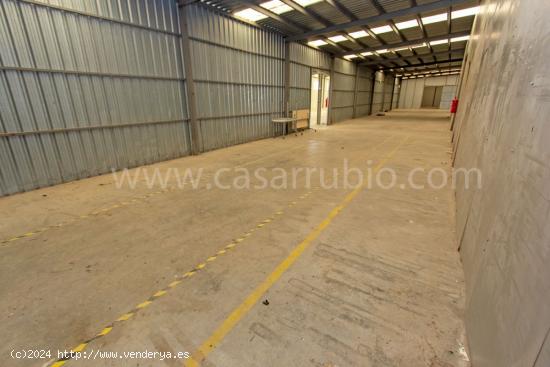 NAVE INDUSTRIAL EN ZONA DE LA CREU EN CASTALLA - ALICANTE