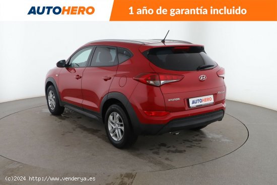 Hyundai Tucson 1.6 Essence BlueDrive 2WD - 