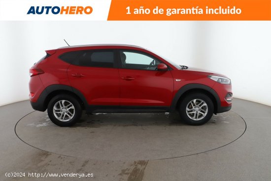 Hyundai Tucson 1.6 Essence BlueDrive 2WD - 