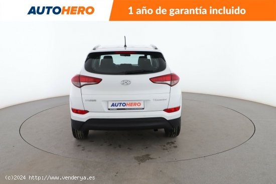 Hyundai Tucson 1.6 GDi BlueDrive Essence 4x2 - 