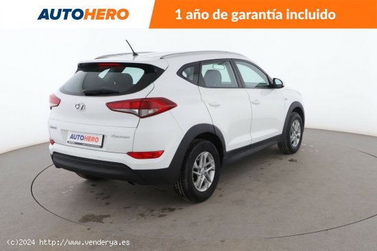 Hyundai Tucson 1.6 GDi BlueDrive Essence 4x2 - 