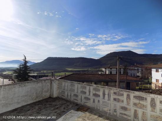 Casa con Bajera y Terraza en Sada - NAVARRA