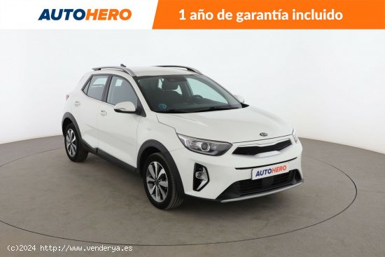 Kia Stonic 1.0 TGDi MHEV iMT Concept - 