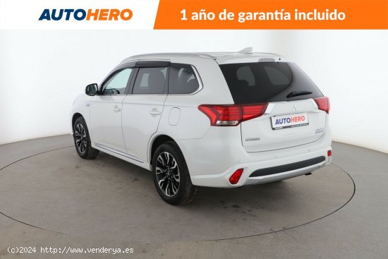 Mitsubishi Outlander 2.0 PHEV Kaiteki 4WD - 